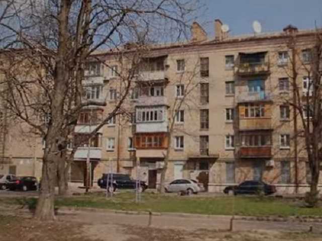 В Киеве неадекват перерезал в квартире газовый шланг и угрожал взорвать многоэтажку