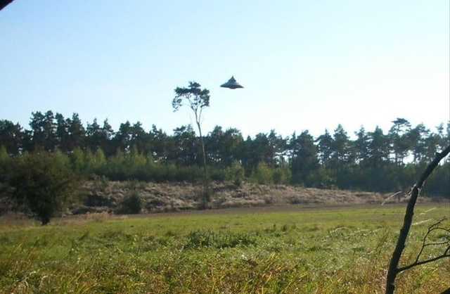 В небе над Польшей засекли НЛО