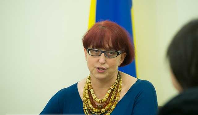«Слуга народу» Третьякова відхрестилася від своїх слів про «дітей низької якості»