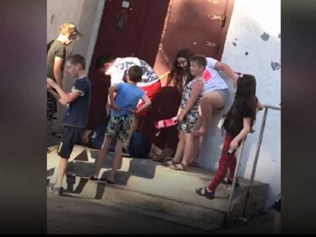 "Как шакалы": во Львове компания подростков жестоко избила сверстника при свидетелях