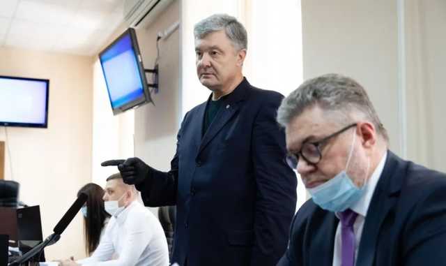 Порошенко – прокурорам: не позорьтесь, верните этот "трэш" Венедиктовой!