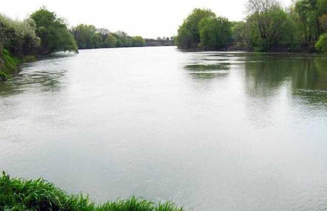 На Одещині в Дністрі рівень води досяг небезпечно високої позначки
