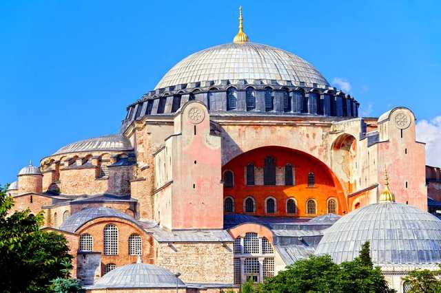 Суд дозволив Ердогану перетворити Святу Софію на мечеть