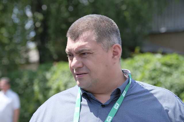 Как Юзик на заседании Рады шоколадом Roshen лакомился