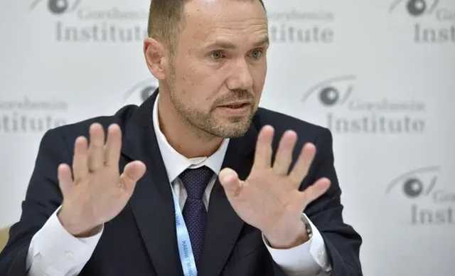 Сказали «Ты баллотируешься»: Шкарлет объяснил, почему был депутатом от «Партии регионов»