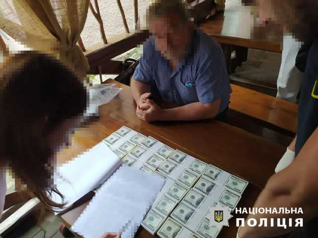 На Волыни мужчина заплатил мошеннику $200 тысяч за место в «Масонской ложе»