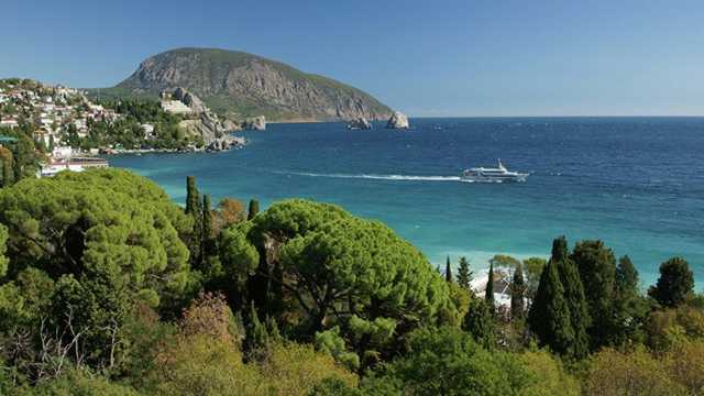 Аксенов изменил правила въезда в Крым для жителей "Л/ДНР"