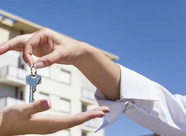 В Украине мошенники оставляют украинцев без квартир: как дурят на аренде