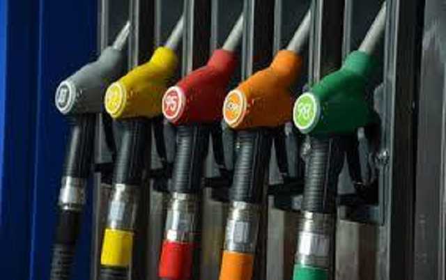 Началась новая волна повышения розничных цен на бензин и дизтопливо