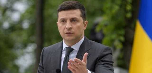 Блогер Шарий шантажирует Зеленского похищенными в одесском ресторане испражнениями