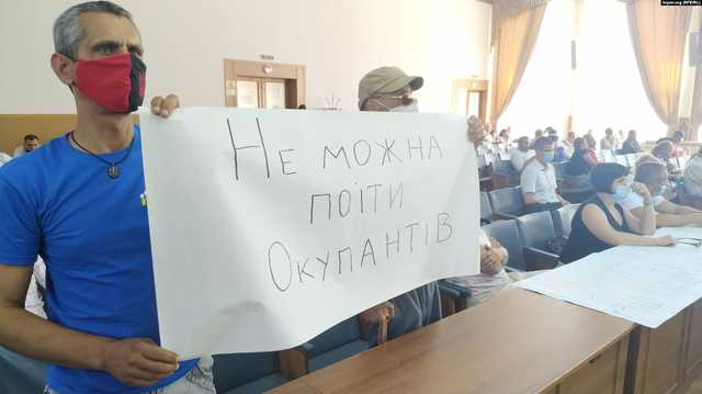 Херсонский горсовет обратился к Зеленскому с требованием насчет воды для Крыма