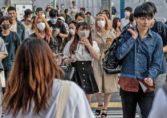 В мире полным ходом идет вторая волна коронавируса