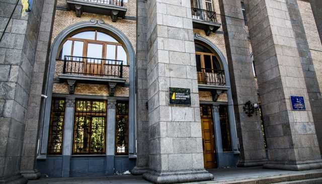 Киевского чиновника подозревают в недекларировании 1,8 млн