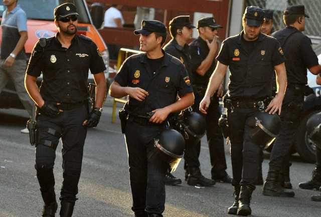 Іспанія розмістить 40 тисяч поліцейських на курортах для гарантії “безпечного туризму”