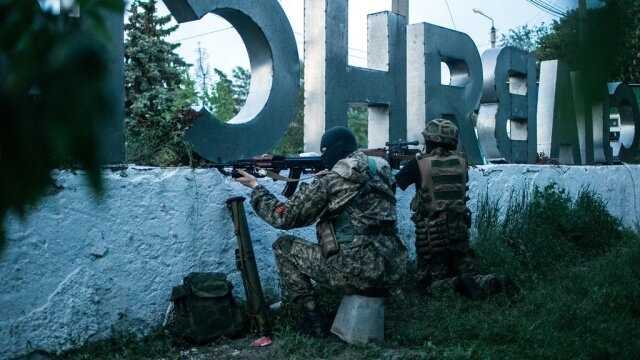 Боевики обстреляли жилые дома на Донбассе, есть раненые