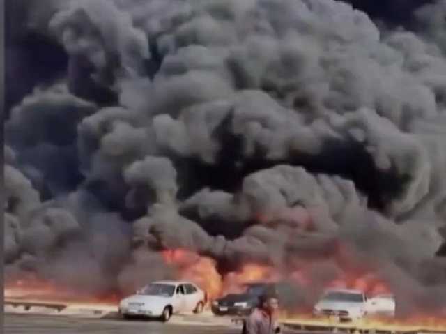 В Египте произошла утечка нефти и загорелся трубопровод – впечатляющие видео