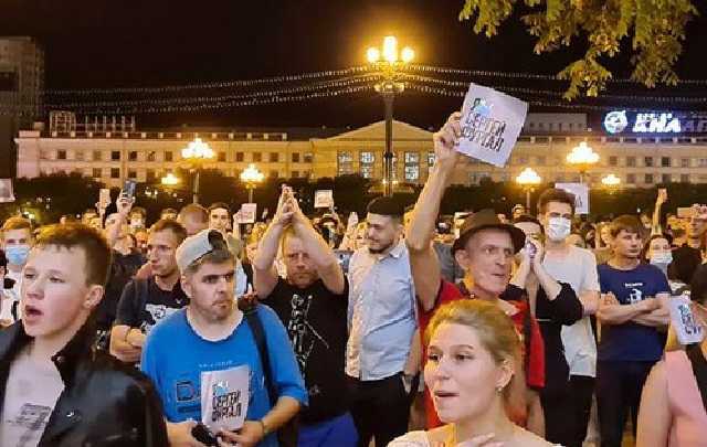 "Народный губернатор" против "московского царя": Кремль сделал три большие ошибки