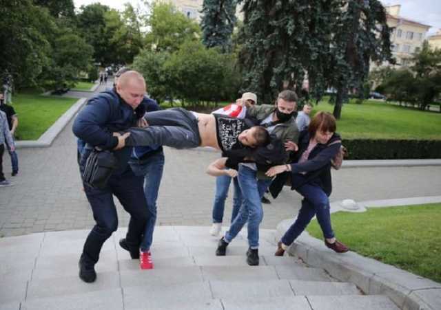 Президенту Зеленскому повезло – Небоженко