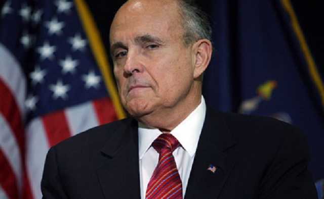 Украинские "птенцы Сороса" подают в суд на адвоката Трампа