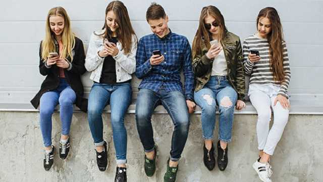 Подростки с COVID-19 могут быть более заразны