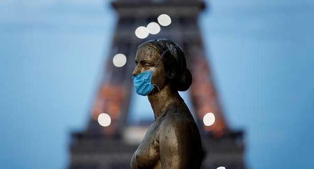 У Франції запроваджують жорсткіші правила щодо носіння масок