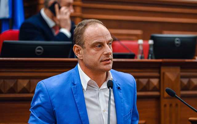 Ще в одного депутата виявили COVID-19