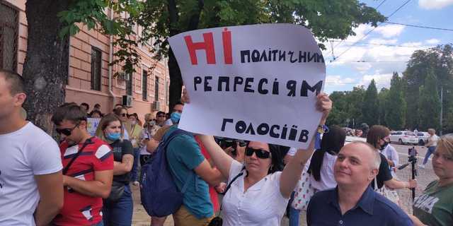 У Києві судять ветерана, який захищав активіста від нападу депутата Волошина