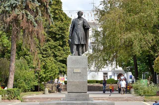 У Тернополі пропонують перенести до музею пам’ятник Пушкіну
