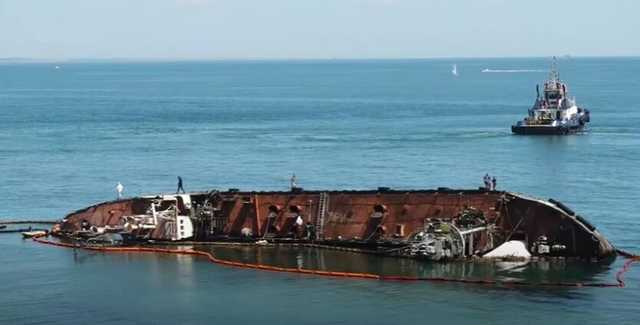 «Неподъемный» танкер Delfi связан с махинациями соратника Януковича