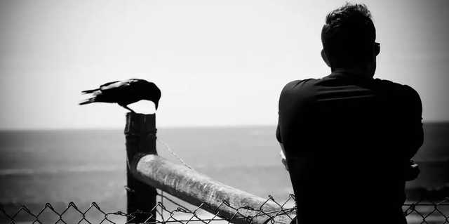 У мене для вас сумна новина. Ми народжуємося і помираємо самі