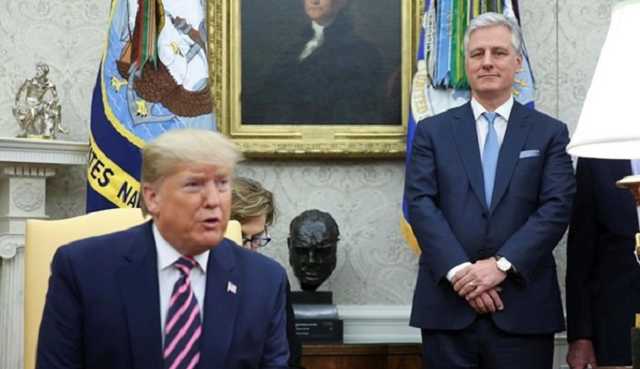 Помощник Трампа заразился COVID-19, – Bloomberg