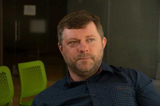 «Слуга народа» отказывается от лозунга «Сделаем их вместе»