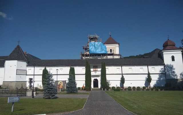 Во Львовской области Лавру УГКЦ закрыли на карантин из-за вспышки COVID-19