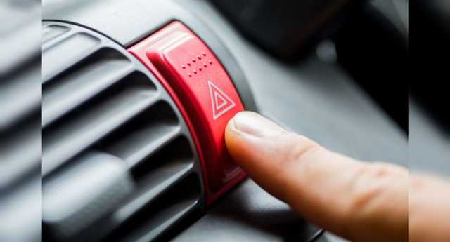 Когда полиция штрафует за включенную аварийку