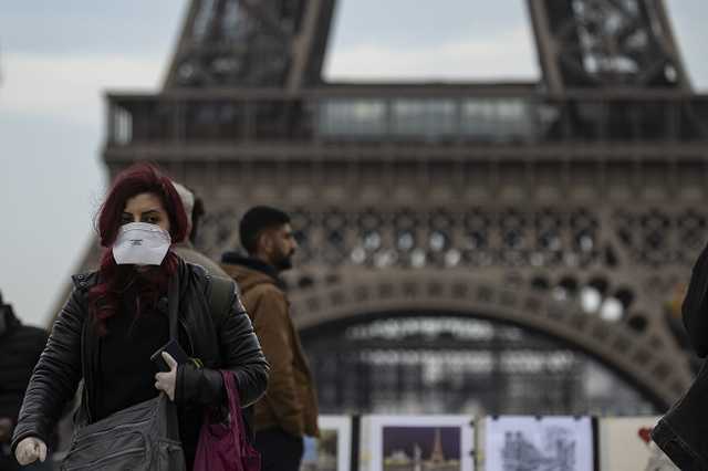 Смертность во Франции уменьшилась, несмотря на коронавирус