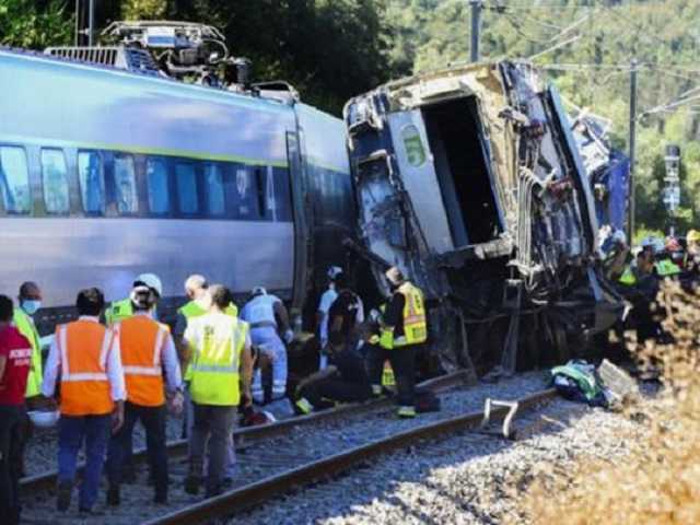 Крушение поезда в Португалии: два человека погибли, десятки получили травмы