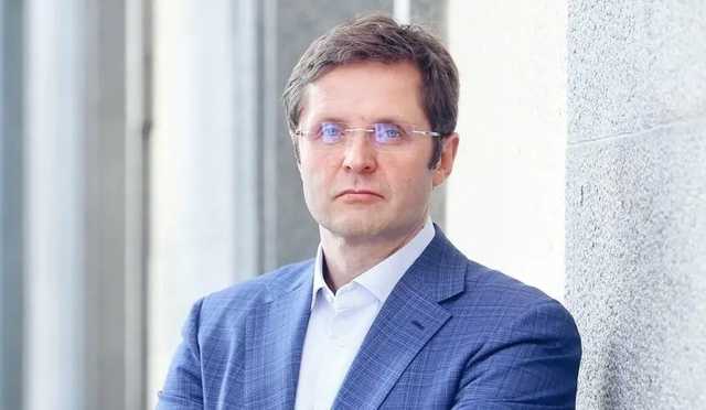 "Слуга народа" Холодов попался на репетиции ответов для СМИ