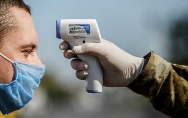 В Украине новый антирекорд по количеству заразившихся коронавирусом