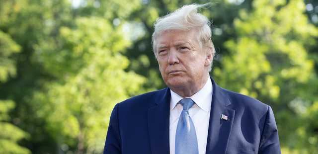 Трамп на обложке Time попал во взрывное "море коронавируса"