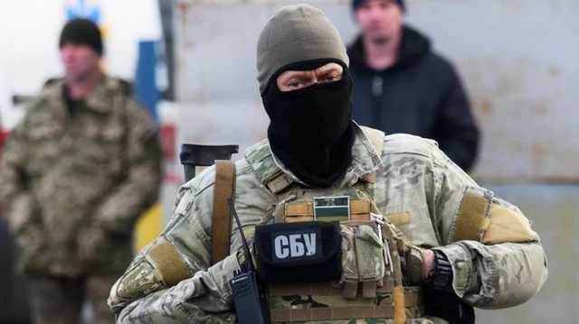 Тысяча долларов за усыновление ребенка: в Киеве чиновницу поймали на взятке