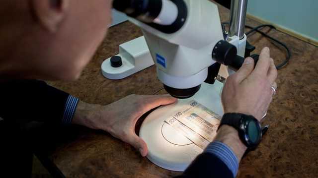 Всем украинским банками с 1 сентября разрешат принимать сильно изношенные банкноты