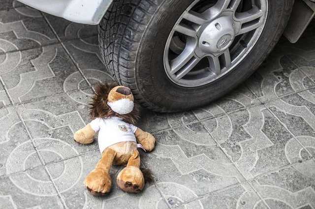 ДТП под Львовом: водитель трижды переехал 4-летнего ребенка на самокате