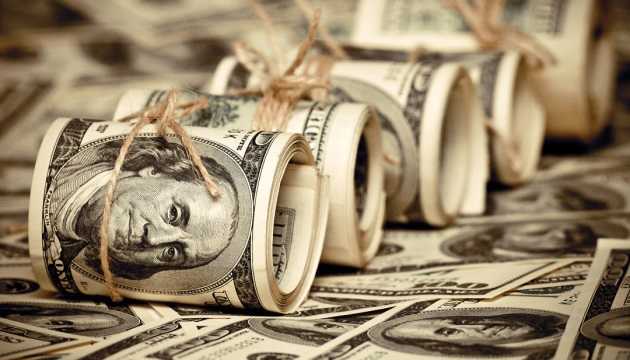 Гривна начала неделю с небольшого роста