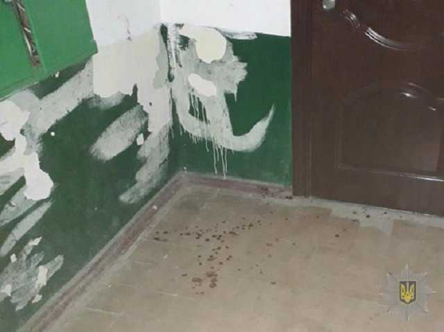 На Одесчине мужчина вступился за беременную соседку и получил пулю в шею