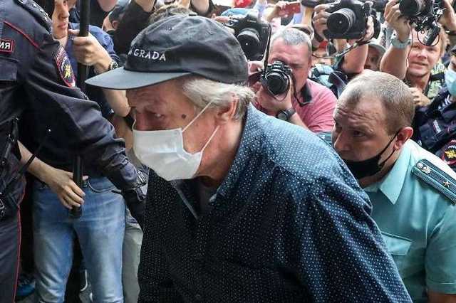 Ефремов "исчез" из московской больницы