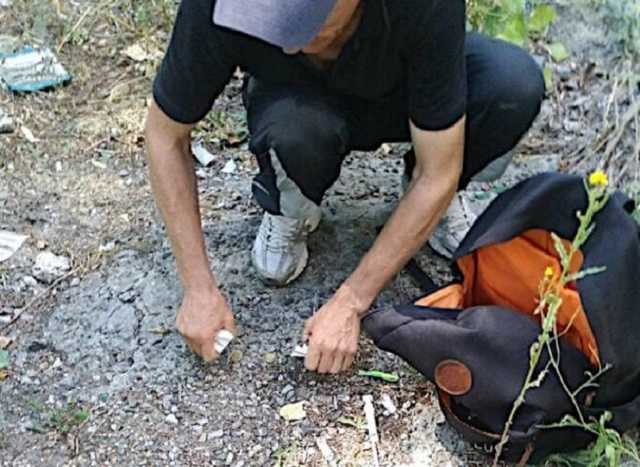 В киевском парке неадекваты с ножом набросились на детей