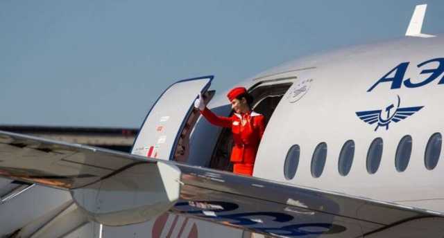 Стюардесса рассказала о мерзких поступках российских туристов в самолете