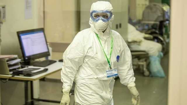 Туристы спешно покидают Испанию, где ужесточили карантин из-за роста заболеваемости коронавирусом