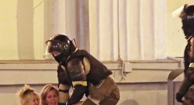 Лев Рубинштейн: У россиян какой-то патологический ужас перед Майданом