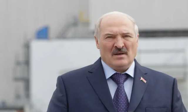 Лукашенко заявил, что протесты в Беларуси угрожают России. Будет звонить Путину